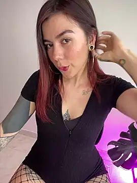 luccianagreyy online show from 01/08/25, 08:39