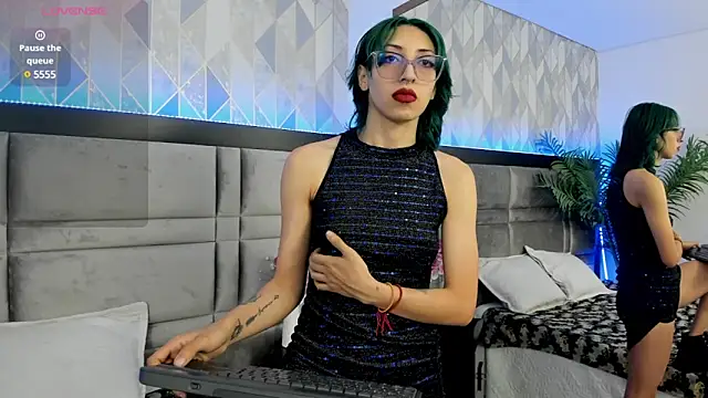 Im gaia online show from 01/10/25, 02:13