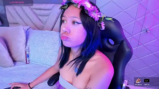 AikoLee  online show from 10/23/25, 06:02