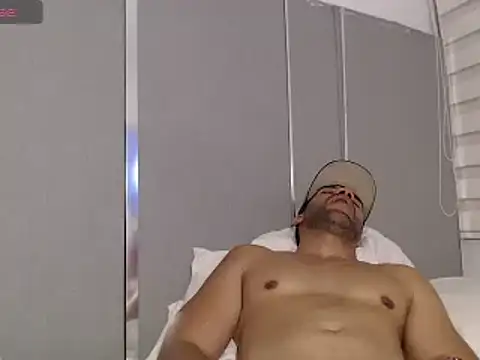 Snapshot of FaustoCock chatting on 01/29/25, 06:01 FaustoCock online show from 01/29/25, 06:01