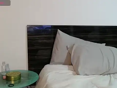 Snapshot of FaustoCock chatting on 02/15/25, 10:52 FaustoCock online show from 02/15/25, 10:52