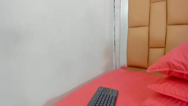 Amy wats0n online show from 12/21/24, 07:38