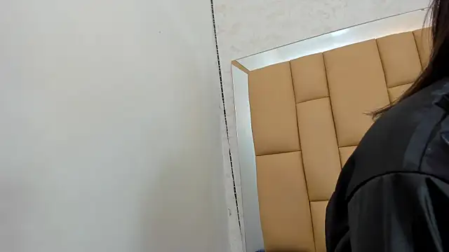 Amy wats0n online show from 12/24/24, 07:11