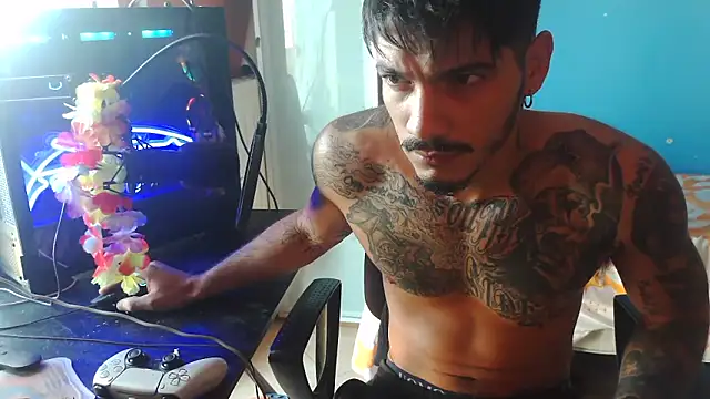 Snapshot of Badboyi1997 chatting on 09/30/25, 10:31 Badboyi1997 online show from 09/30/25, 10:31