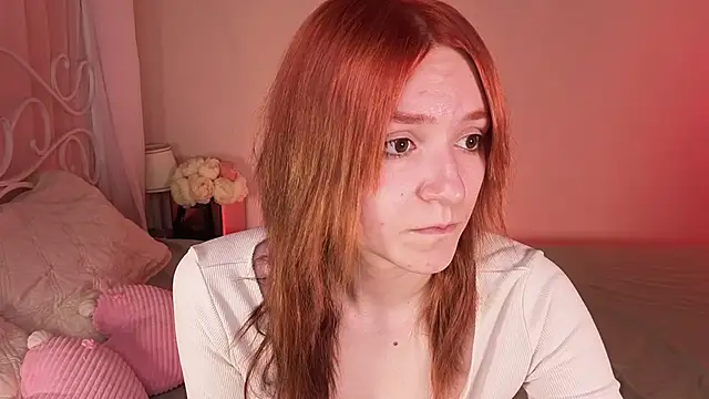 Snapshot of Rita_flame chatting on 10/21/25, 01:12 Rita flame online show from 10/21/25, 01:12