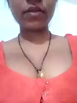 riya houswife online show from 12/24/24, 09:28