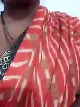 riya houswife online show from 12/25/24, 10:17