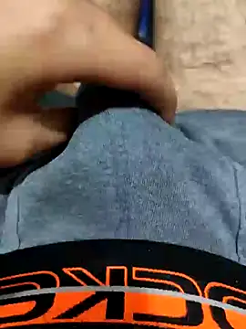 Snapshot of themostnaughtiestguyy chatting on 01/11/25, 06:01 themostnaughtiestguyy online show from 01/11/25, 06:01