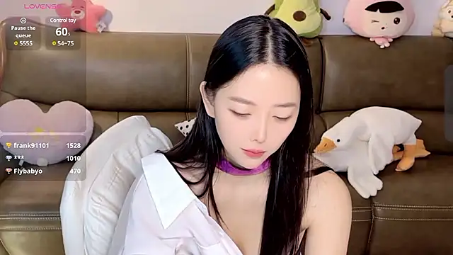 Yilin1999 online show from 12/01/24, 11:47