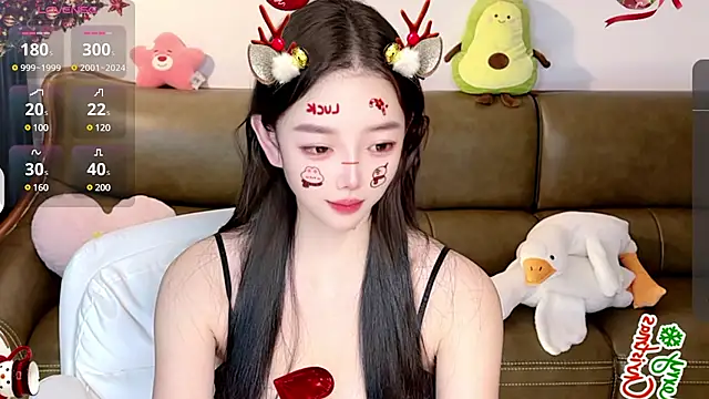 Yilin1999 online show from 12/24/24, 03:58