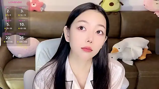 Yilin1999 online show from 01/25/25, 01:54