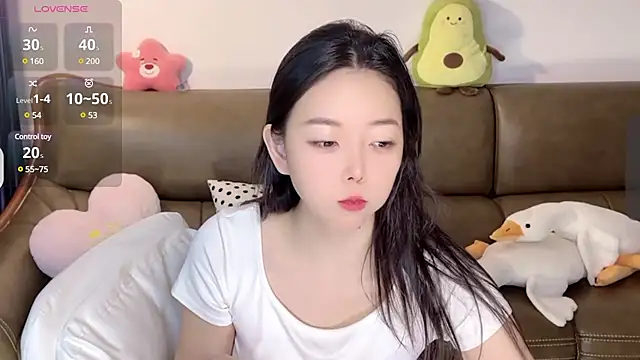 Yilin1999 online show from 02/21/25, 10:26