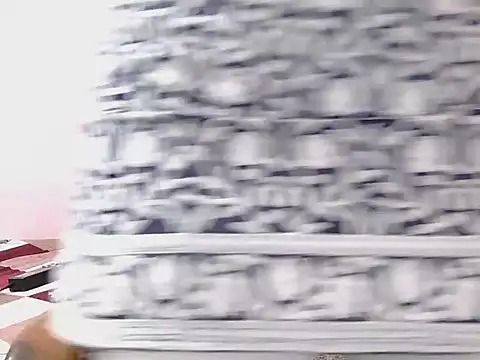 Snapshot of diva-22 chatting on 01/04/25, 12:16 diva-22 online show from 01/04/25, 12:16