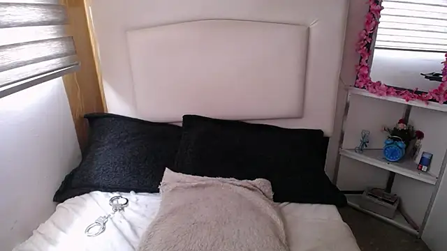 Snapshot of palmer_mIix chatting on 03/17/25, 02:23 palmer mIix online show from 03/17/25, 02:23