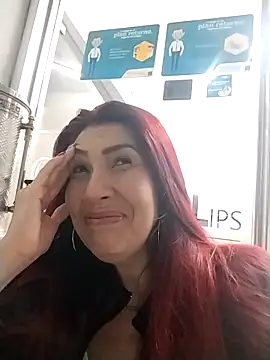 Snapshot of Perla_Franco chatting on 12/21/25, 06:20 Perla Franco online show from 12/21/25, 06:20