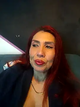 Snapshot of Perla_Franco chatting on 01/10/26, 05:42 Perla Franco online show from 01/10/26, 05:42