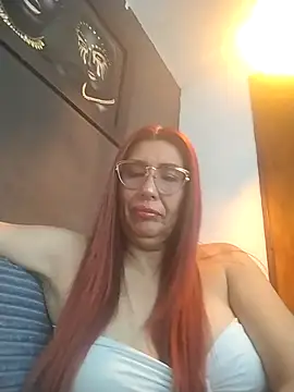 Snapshot of Perla_Franco chatting on 04/18/26, 06:28 Perla Franco online show from 04/18/26, 06:28