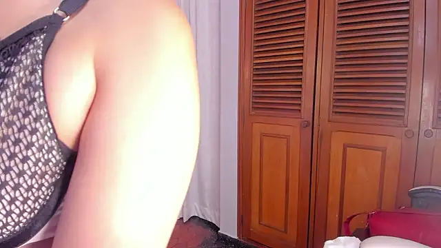 elodie walker online show from 12/17/24, 03:06