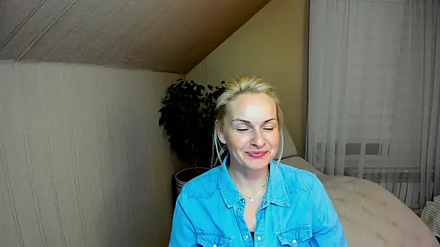 Alicee Gracee online show from 12/10/24, 07:22