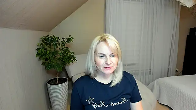 Alicee Gracee online show from 01/12/25, 07:42