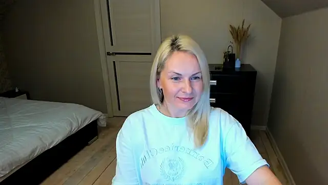 Alicee Gracee online show from 11/06/25, 07:37