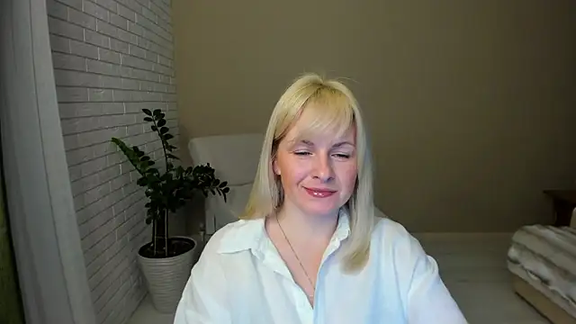 Alicee Gracee online show from 02/15/26, 04:58