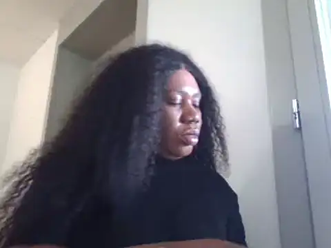 Snapshot of bonbonaumiel chatting on 12/06/24, 11:11 bonbonaumiel online show from 12/06/24, 11:11