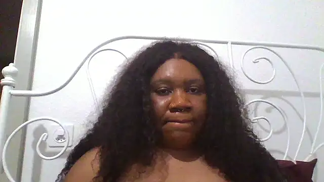 Snapshot of bonbonaumiel chatting on 12/08/24, 05:11 bonbonaumiel online show from 12/08/24, 05:11