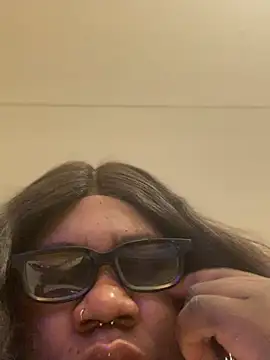 Snapshot of bonbonaumiel chatting on 01/04/25, 05:58 bonbonaumiel online show from 01/04/25, 05:58