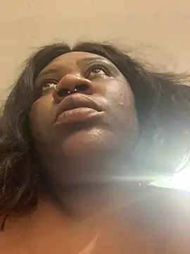 Snapshot of bonbonaumiel chatting on 01/05/25, 07:07 bonbonaumiel online show from 01/05/25, 07:07