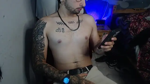 Snapshot of Dereck_Dickson chatting on 11/03/25, 06:36 Dereck Dickson online show from 11/03/25, 06:36