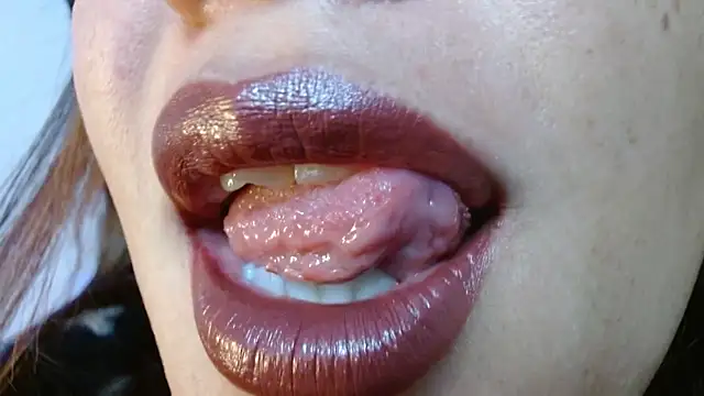 Snapshot of miss_evoleth2 chatting on 12/05/25, 06:55 miss evoleth2 online show from 12/05/25, 06:55