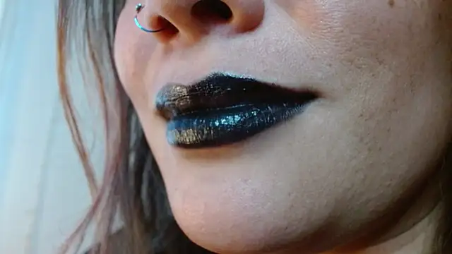 Snapshot of miss_evoleth2 chatting on 12/13/25, 07:53 miss evoleth2 online show from 12/13/25, 07:53