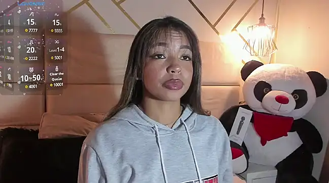 Nathaliajonees online show from 02/25/25, 12:34