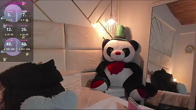 Nathaliajonees online show from 10/10/25, 12:37