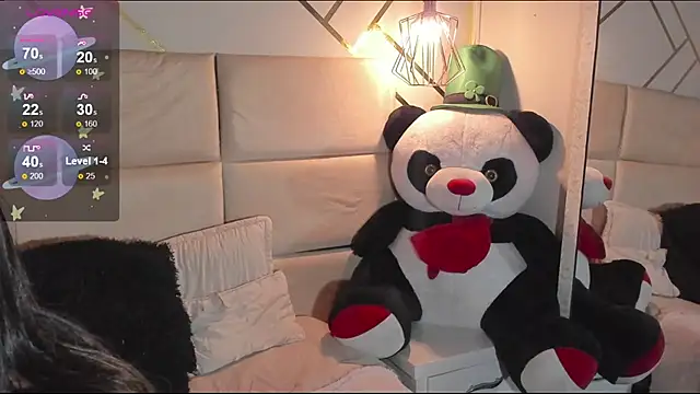 Snapshot of Nathaliajonees chatting on 10/17/25, 12:30 Nathaliajonees online show from 10/17/25, 12:30