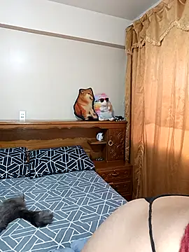 Lucy Chery online show from 09/25/25, 09:51