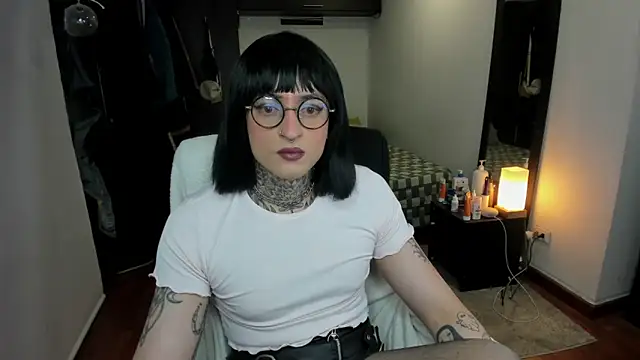 Snapshot of ShiiraVelkor chatting on 09/13/25, 09:53 ShiiraVelkor online show from 09/13/25, 09:53