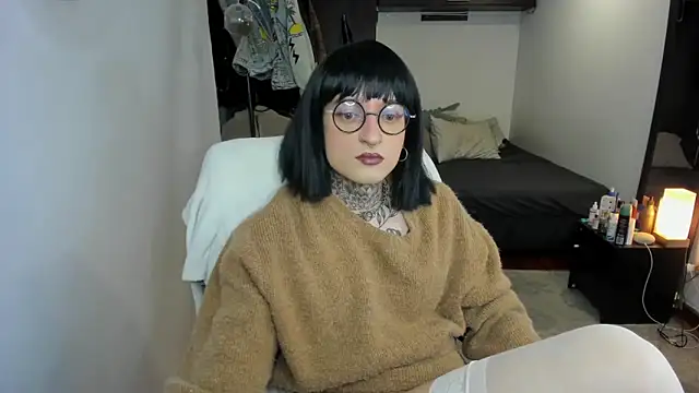 Snapshot of ShiiraVelkor chatting on 09/26/25, 09:46 ShiiraVelkor online show from 09/26/25, 09:46