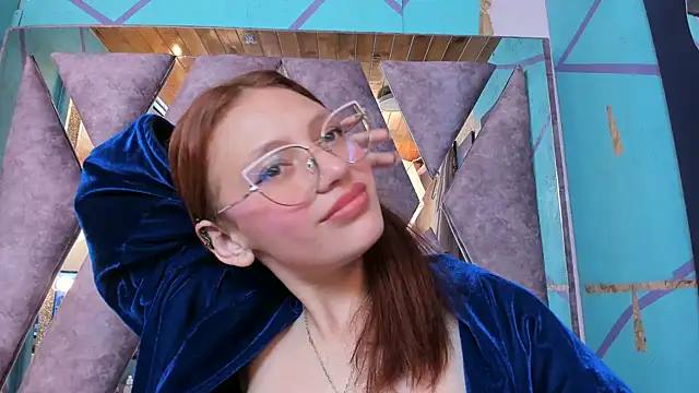 LARICSABLUE online show from 01/17/25, 01:47