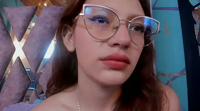 LARICSABLUE online show from 02/18/25, 03:42