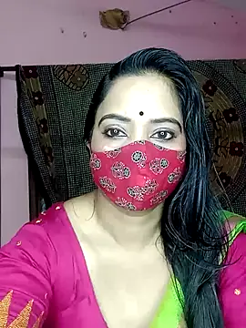 Snapshot of Lexi_Baby_ chatting on 11/20/25, 06:40 Lexi Baby online show from 11/20/25, 06:40