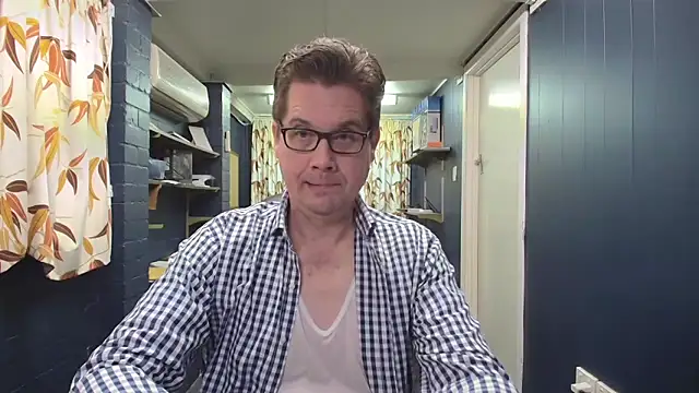 Snapshot of tilobinder chatting on 09/14/25, 01:10 tilobinder online show from 09/14/25, 01:10