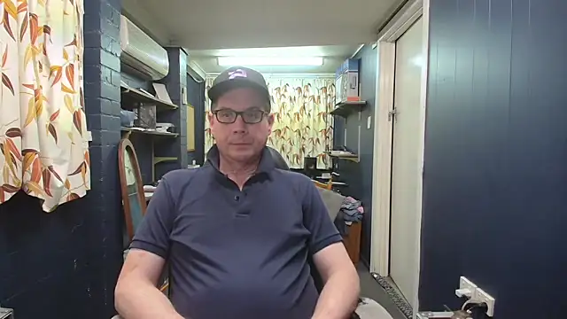 Snapshot of tilobinder chatting on 10/08/25, 01:53 tilobinder online show from 10/08/25, 01:53