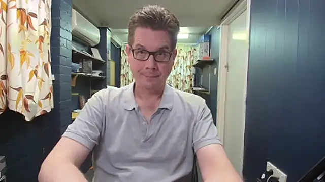 Snapshot of tilobinder chatting on 10/18/25, 01:56 tilobinder online show from 10/18/25, 01:56