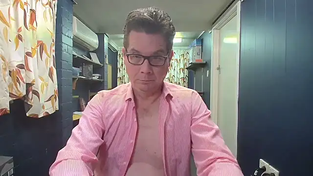 Snapshot of tilobinder chatting on 11/08/25, 03:12 tilobinder online show from 11/08/25, 03:12