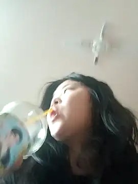 hello098712 online show from 01/26/25, 06:17