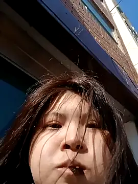 hello098712 online show from 02/03/25, 03:42