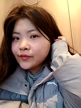 hello098712 online show from 02/04/25, 01:34