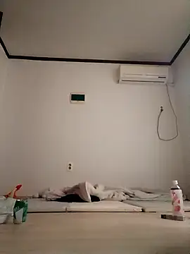 hello098712 online show from 09/13/25, 10:09